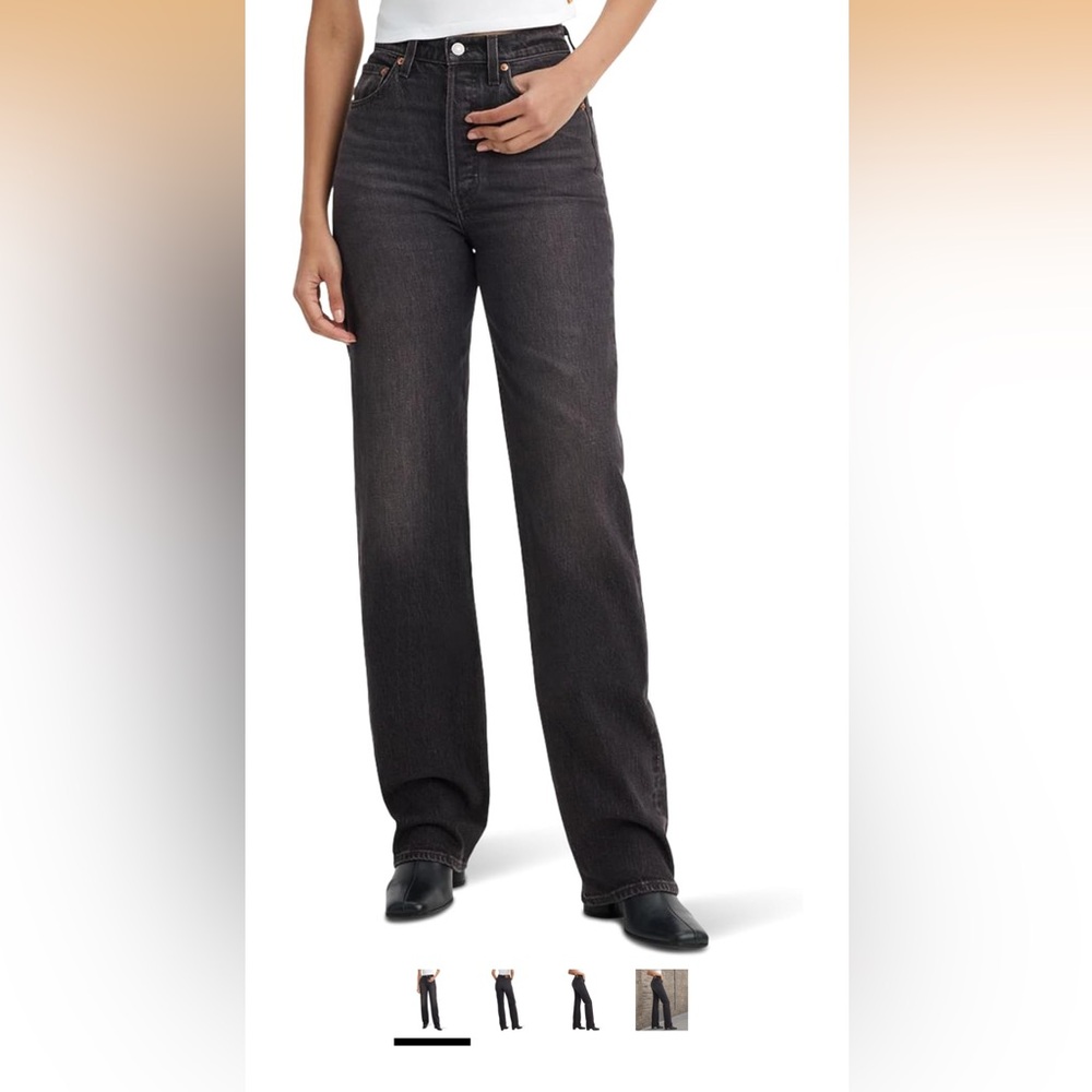 Levi's Straight Leg Women's Jeans in Washed Black
